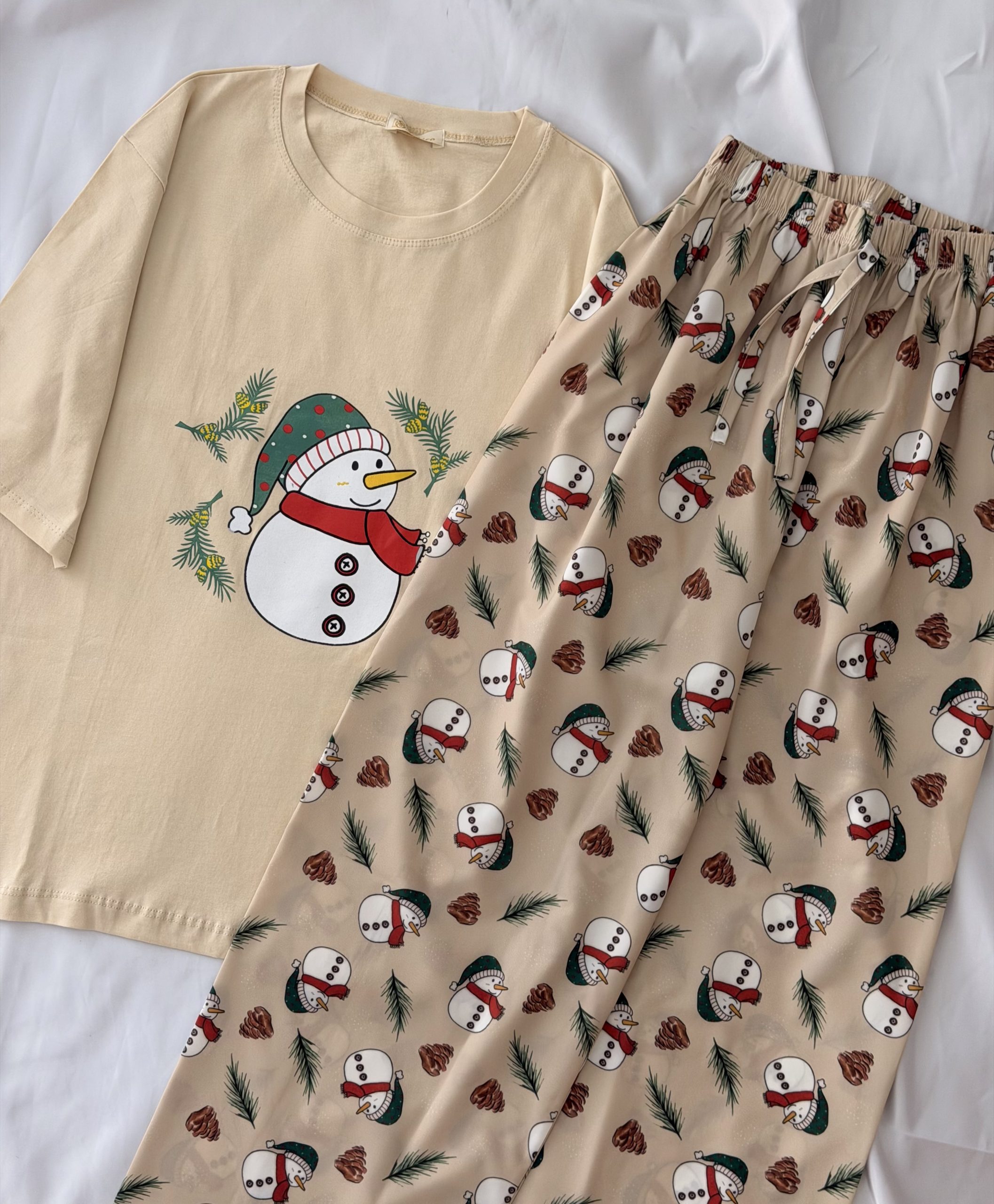 IMG_4743 ست تیشرت شلوار پینترستی کد ۰۳۰۱۰۸ - تصویر 1