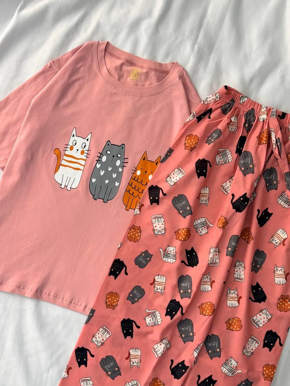 IMG_6036 ست تیشرت و شلوار پینترستی کد ۰۳۰۱۱۹ - تصویر 1