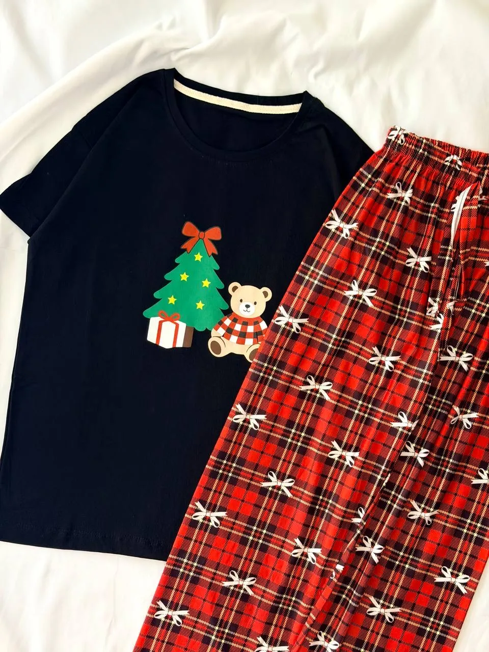 IMG_6274 ست تیشرت و شلوار پینترستی کد ۰۳۰۱۲۲ - تصویر 1